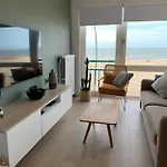 Les Pieds Dans Le Sable Apartment De Panne