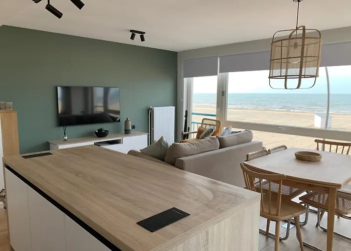 Les Pieds Dans Le Sable *