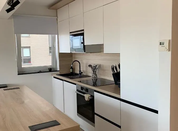 Les Pieds Dans Le Sable