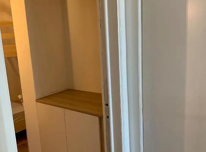 Les Pieds Dans Le Sable دي بان